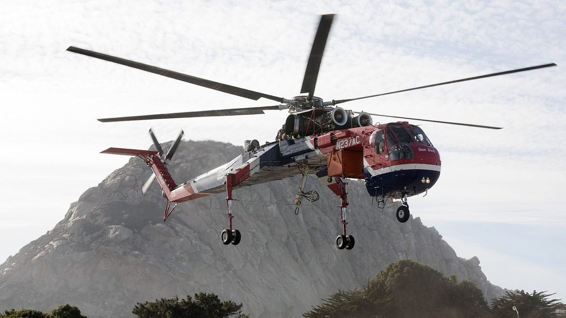 Sikorsky S-64 Skycrane / CH-54 Tarhe heavy-lift helicopter